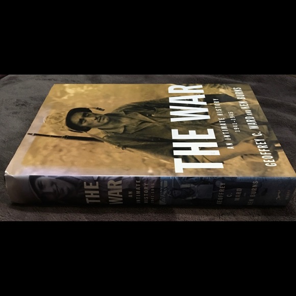 The War An Intimate History - Picture 4 of 4